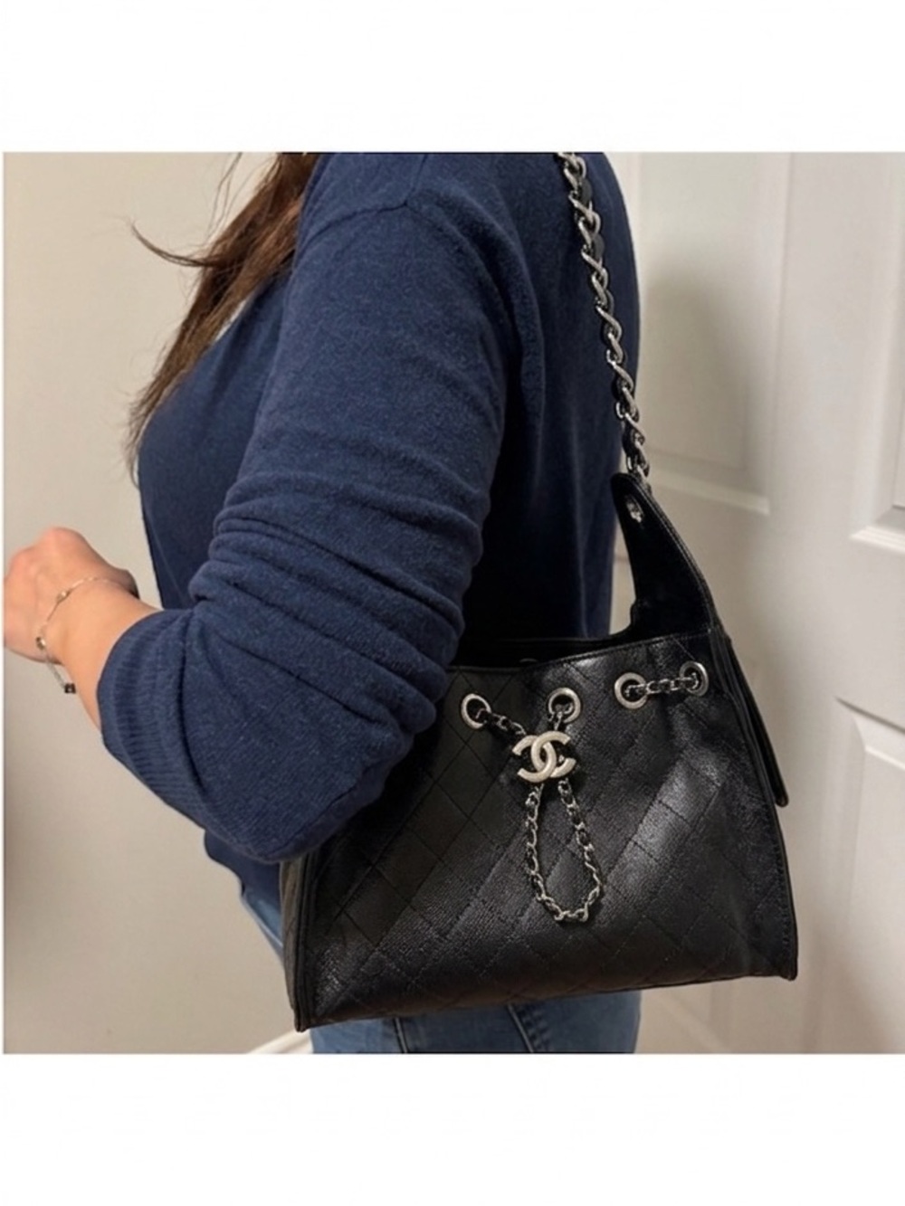 CHANEL 25 Caviar Small Bag